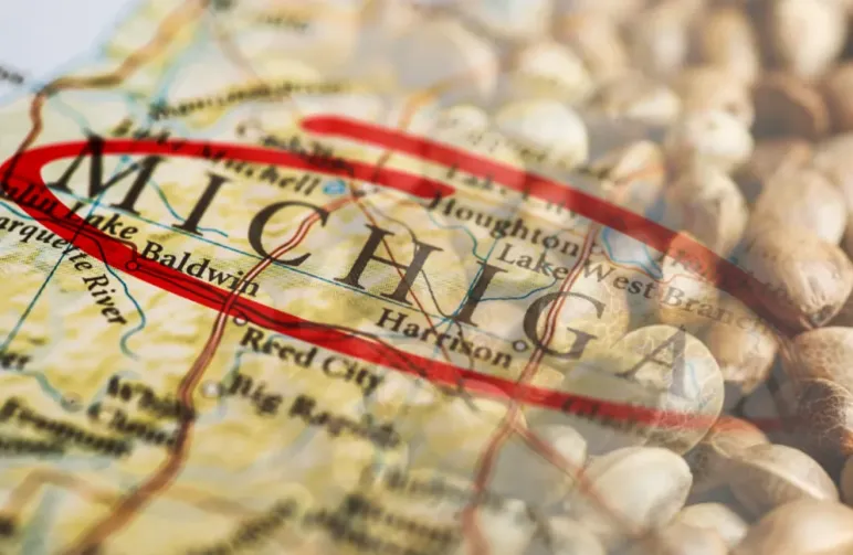 10 Best Strains to Grow Outdoors in Michigan (2026): The Expert Guide to Beating Frost & Mold